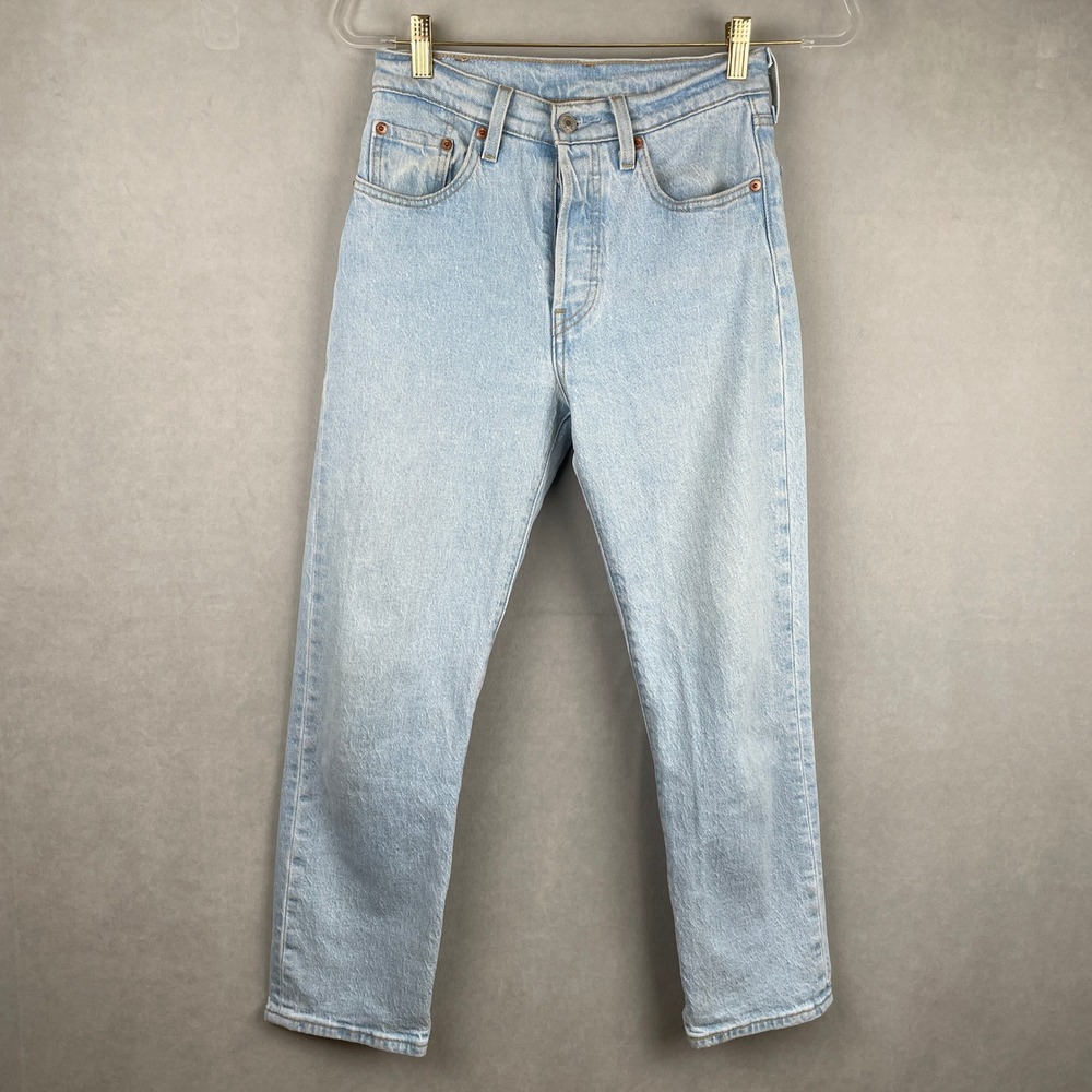 Levis 501 Original Fit Lt Wash Blue Straight Leg Button Fly Jeans High Rise 25
